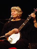  Peggy Seeger